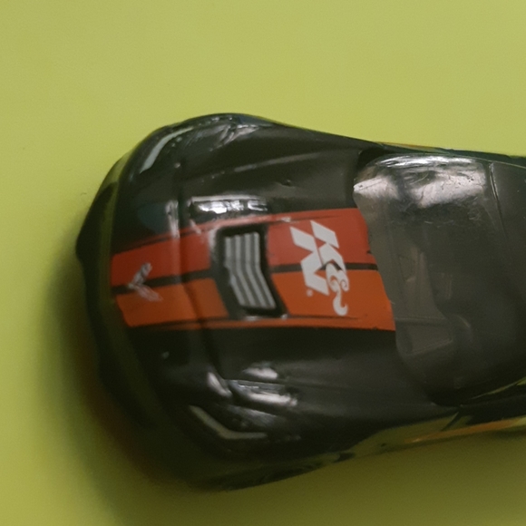 HW Corvette Stingray 2014 Diecast 1:64| 8.5/10 - Picture 6 of 8